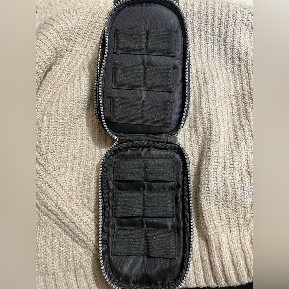 [SOLD]Nintendo DS case! - Picture 5 of 5